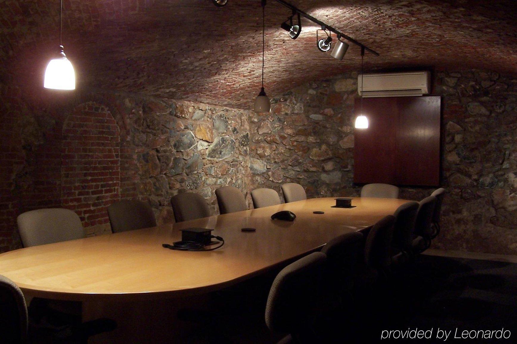 Grass Valley Courtyard Suites Servizi foto
