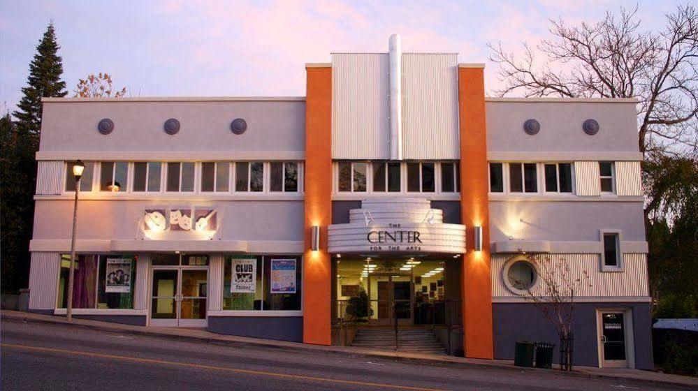 Grass Valley Courtyard Suites Esterno foto