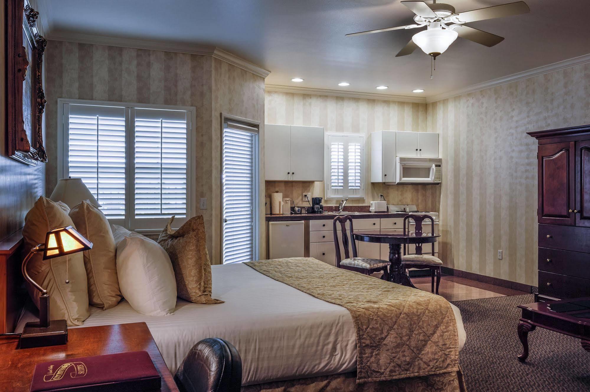 Grass Valley Courtyard Suites Esterno foto