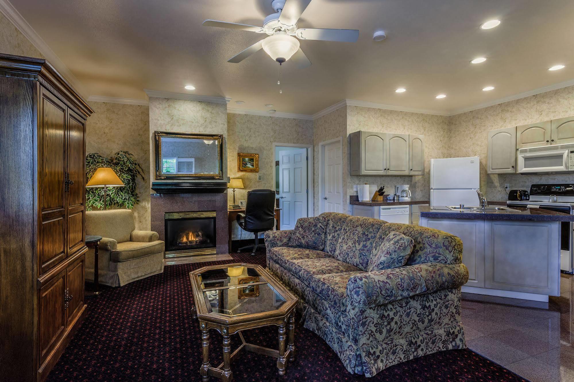 Grass Valley Courtyard Suites Esterno foto